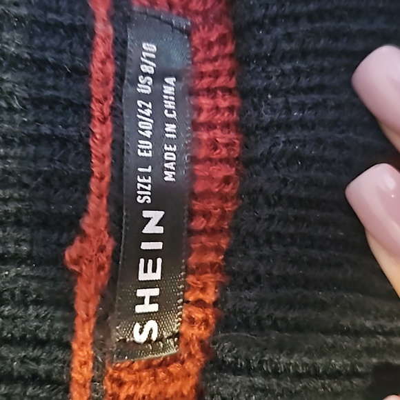 Multi color striped sweater - Picture 4 of 4